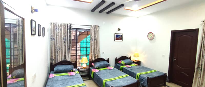 GIRLS HOSTEL with fully Furnished Rooms for WORKING Women UMT, KIPS, NOA, JOBIAN Girls 4