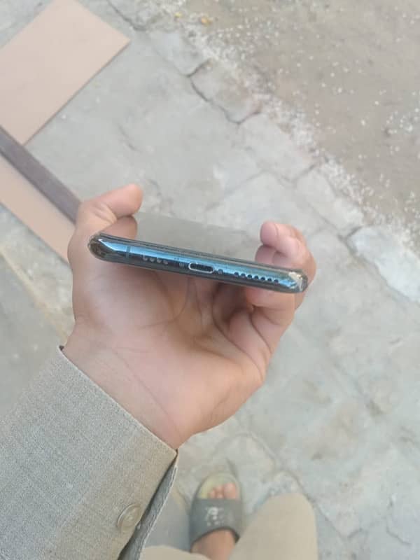 iphone 11 pro max pta approved 256 gb 2