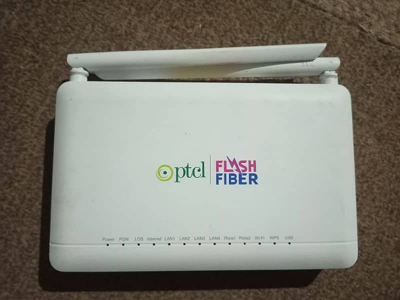 PTCL Flash Fiber router Gpon 1