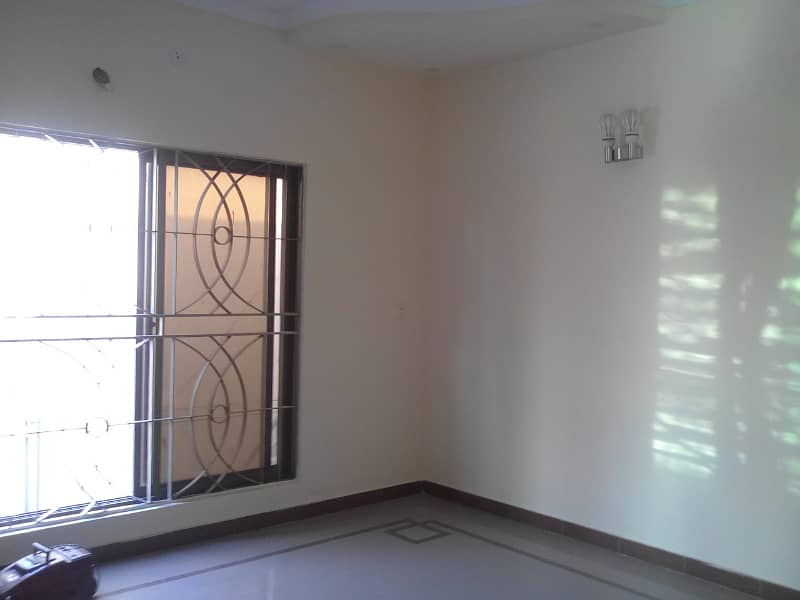 DHA 1 Kanal Excellent Upper Portion For Rent In Phase 1 3