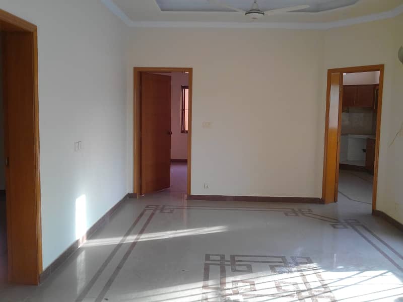 DHA 1 Kanal Excellent Upper Portion For Rent In Phase 1 10