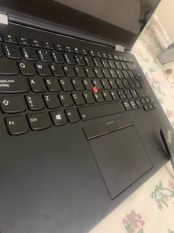 Lenovo X1 YOGA 1