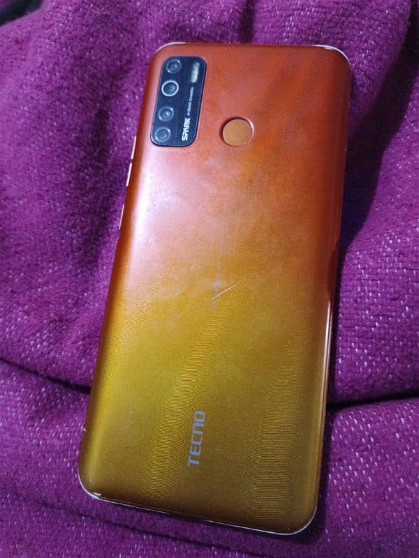 Tecno Spark 5 pro 4/64 3