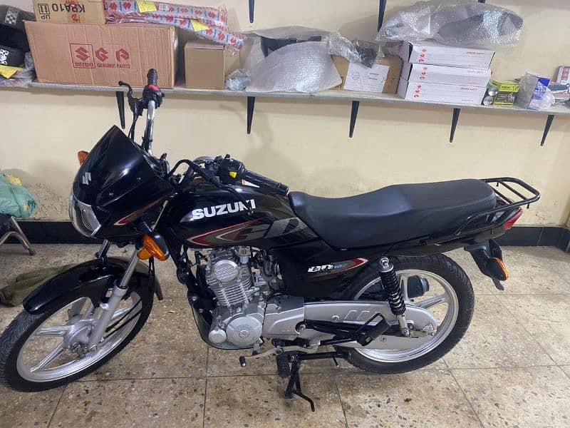 SUZUKI GD-110S 2024 MODEL ONLY 9000 (KM) SLIGHTLY USE WITH PACKAGE 0