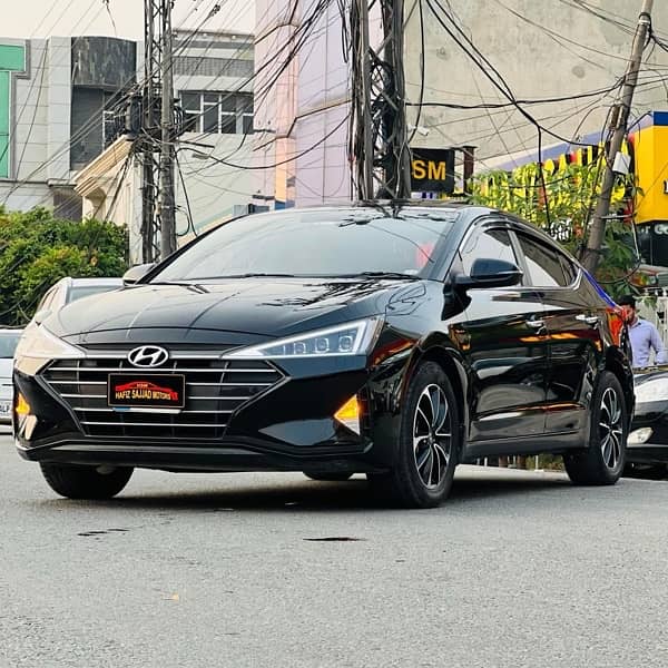 Hyundai Elantra 2022 8