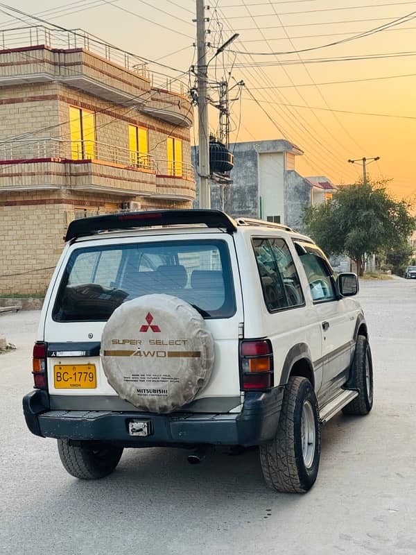 Mitsubishi pajero Intercooler 91/92 model sindh 11