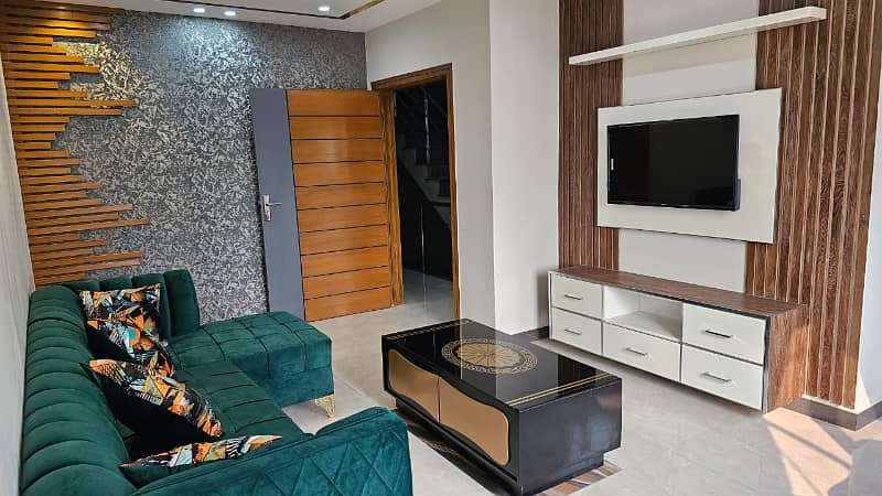 One Bed Luxury Furnished Flat for Rent in Top Tier Location of Bahria Town Lahore 2