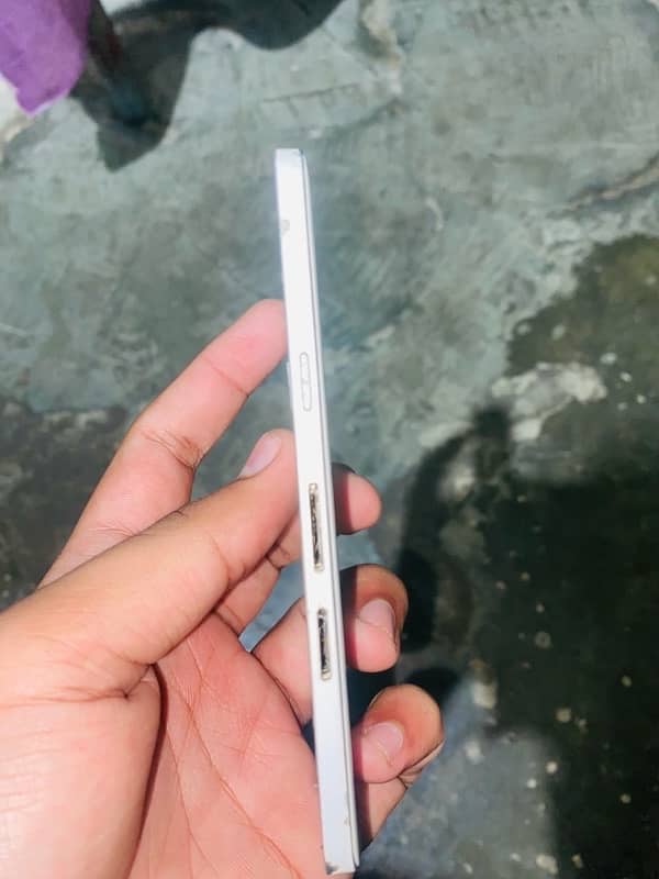 samsung a3 sirf panel nahi hai or na sim jacket baki ok hai 4