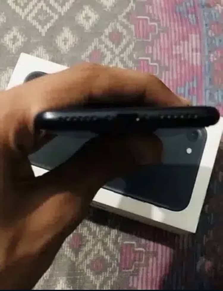 iphone 7 board dead with box 2