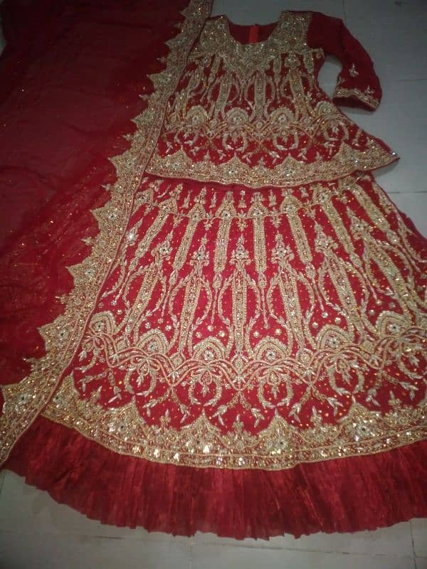 bridal lehnga 0