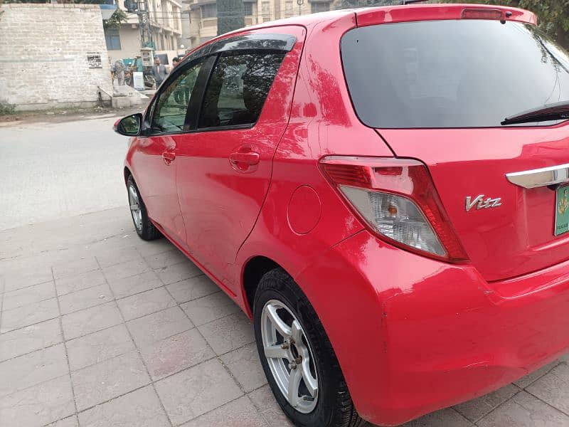 Toyota Vitz 2012 5