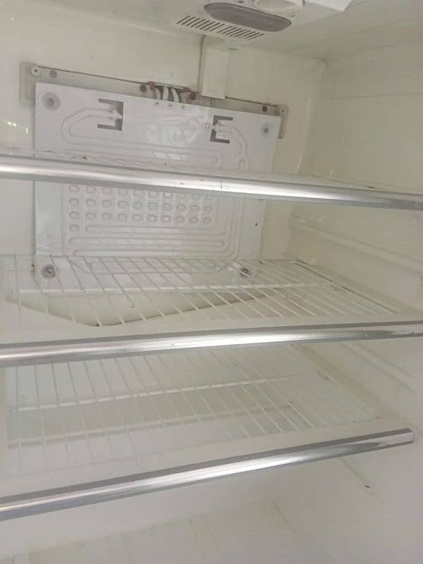 used fridge h condition roufh h thori 2