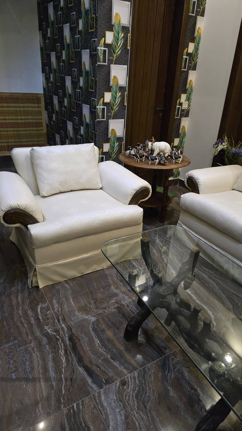 Comfortable and Elegant: Premium Sofa Set for Your Home on Sale 3