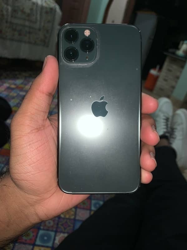 I phone 11 pro Factory unlocked 64 GB scratchless condition 0