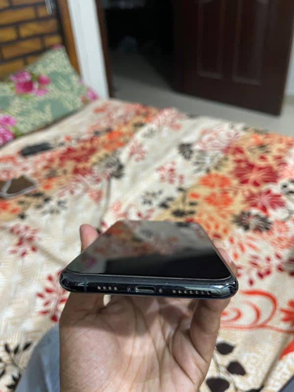 Iphone 11 Pro Max Non PTA 256GB 3