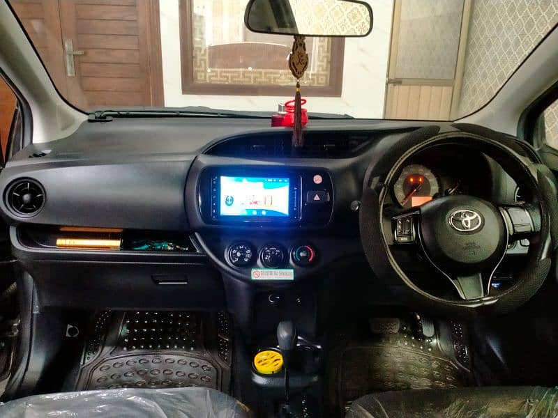 Toyota Vitz 2022 7