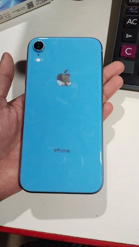 iPhone XR 3