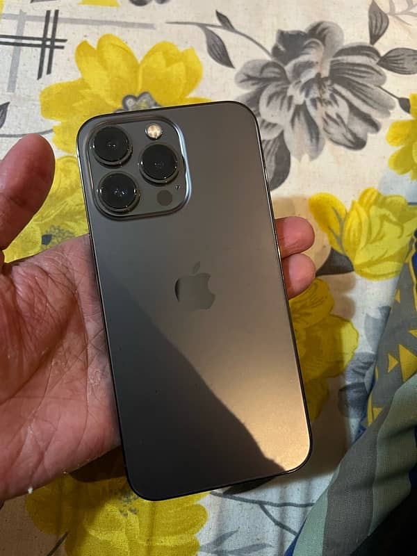 Black Iphone 13 pro, 256GB, Non PTA factory ( not Jv ) 2