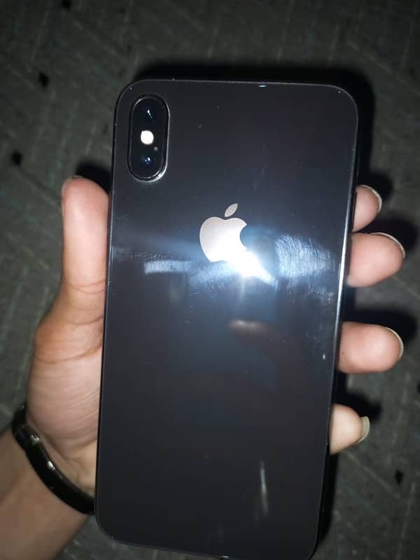 I phone x  10 by 9 condition 64 gb    jet black colour 0