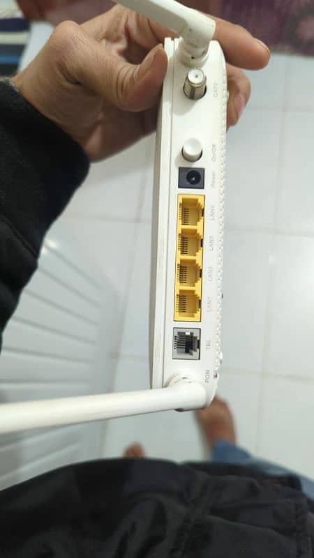 All ok new condition Huawei router fiber. xpon,Gpon supported 2