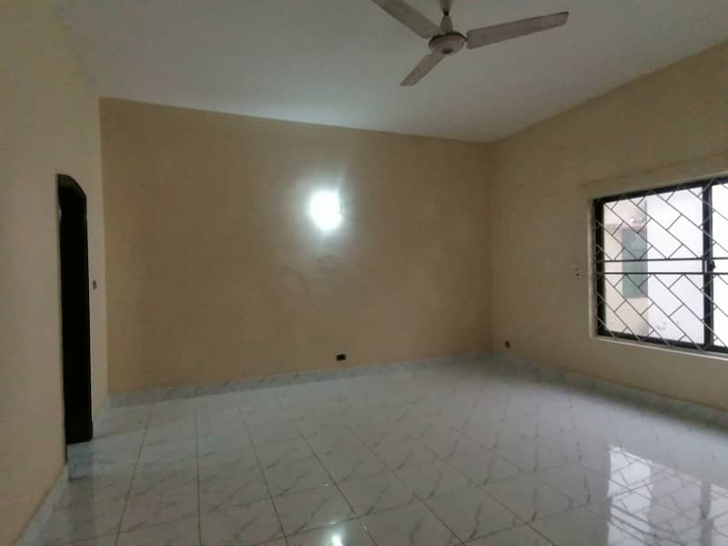 DHA 1 Kanal Fantastic Upper Portion For Rent In Phase 4 Block BB 1