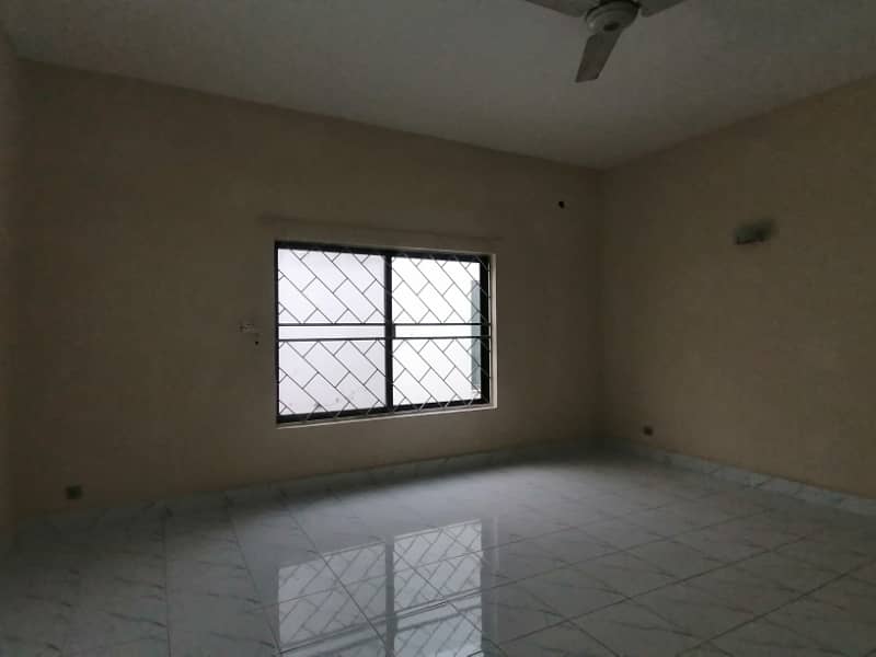 DHA 1 Kanal Fantastic Upper Portion For Rent In Phase 4 Block BB 7