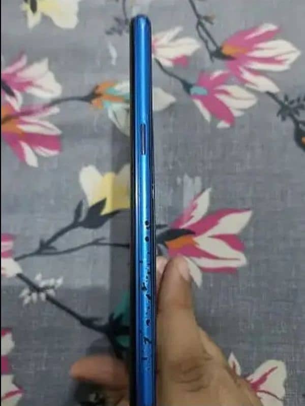 Realme C1 0