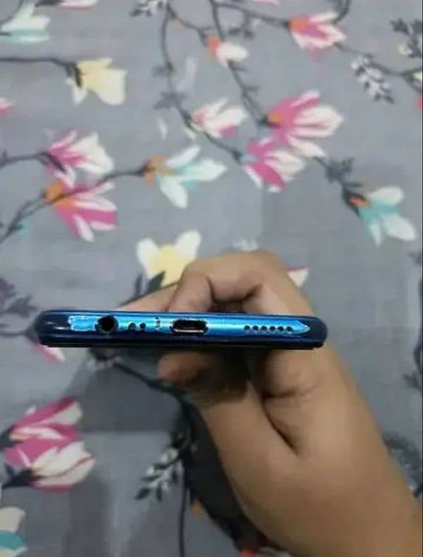 Realme C1 4