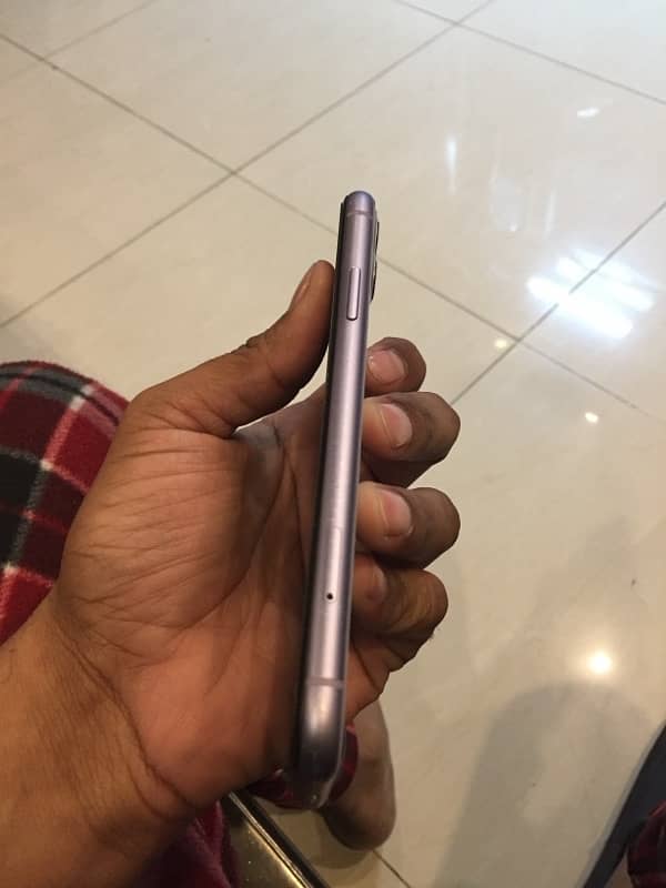 IPhone 11 128 GB non PTA 1