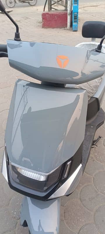 yadae Rubin one charge 100 km 2024 model 1