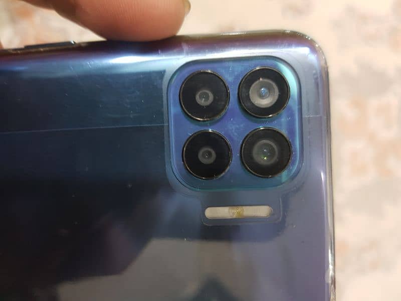 oppo f17 pro 12/128 pta proved with box exchange with iPhone 1