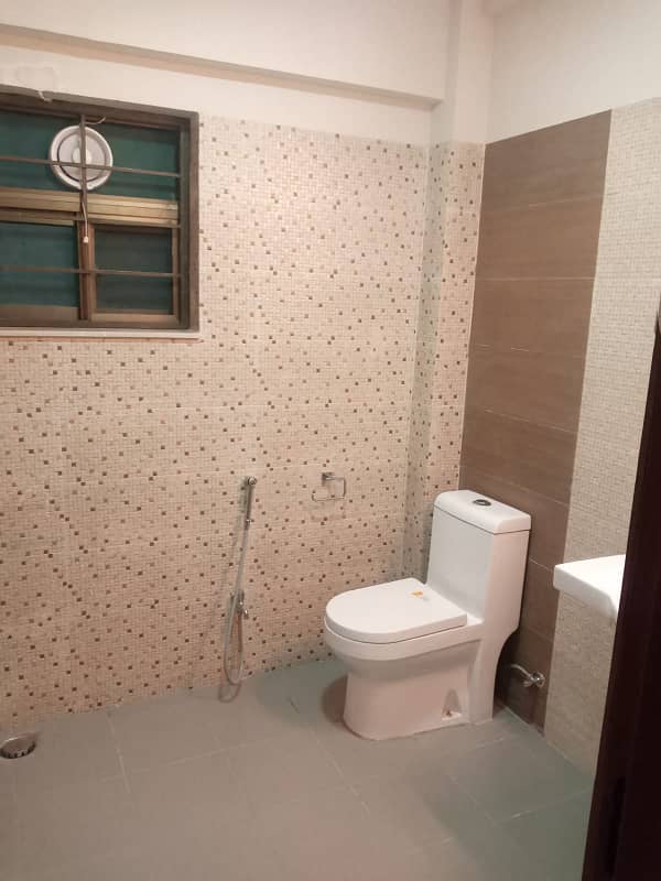 12 Marla 4 Bed Flat For Rent In Askari 11 Sector B Lahore 6