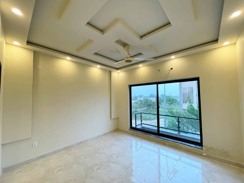 1 Kanal House With 3 Bedrooms For Rent , Phase 6 - N Block, Lahore 2