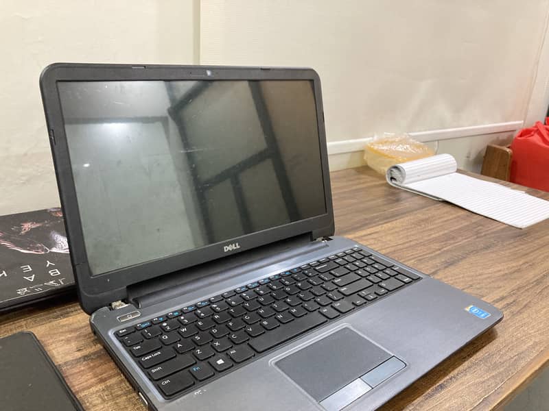 Dell Latitude 3540 2