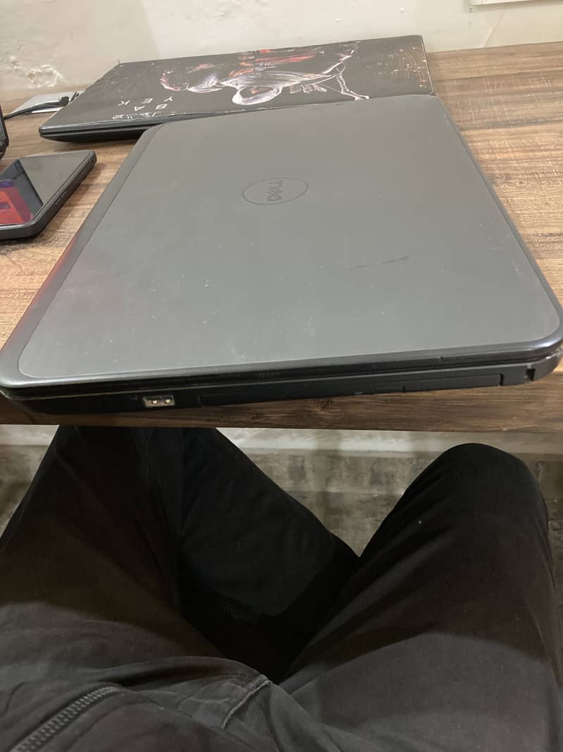 Dell Latitude 3540 4