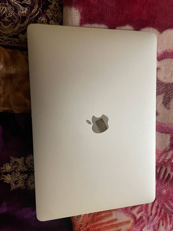 macbook pro 2020 1