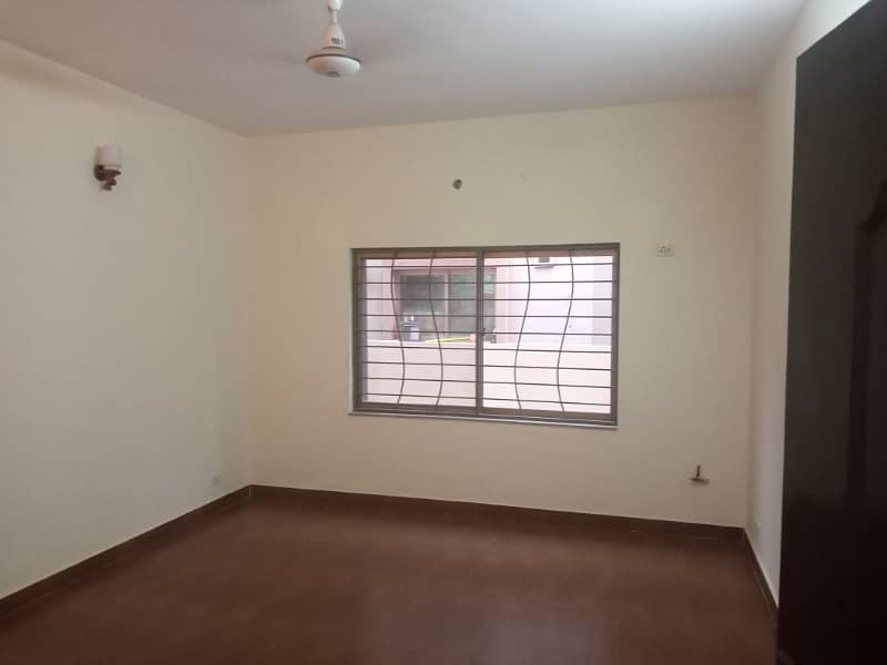 1 Kanal 4 Bedrooms House For Sale In Askari 11 Lahore 2