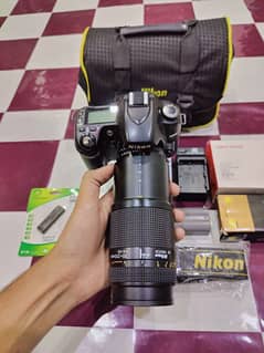 Nikon D80 Dslr Camera  70/210 lens high blur background HD result