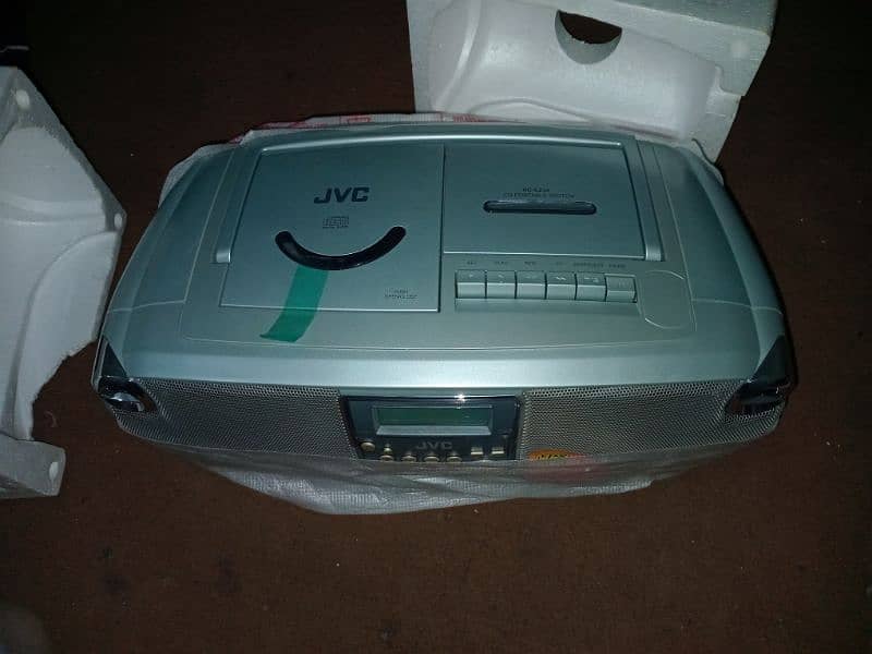 JVC mp3 playback tape recorder + CD recorder 0