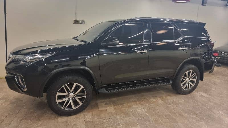 Toyota Fortuner V 2020 December Invoice and Registered 2021 December 10