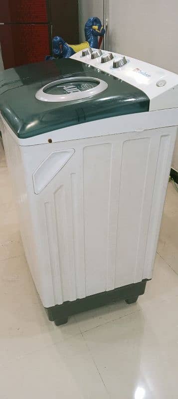 dawlance washing machine neat n clean condition 12 kg capacity 5