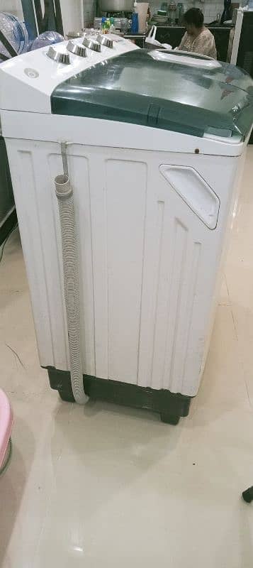 dawlance washing machine neat n clean condition 12 kg capacity 16