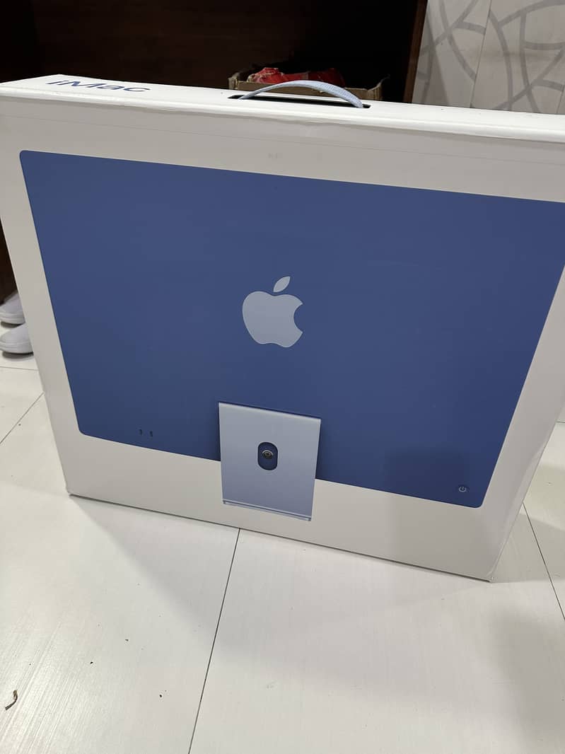 Apple 2024 iMac All-in-One M4 8C 24 inch 16 GB 256 GB BLUE MWUF3LL USA 1