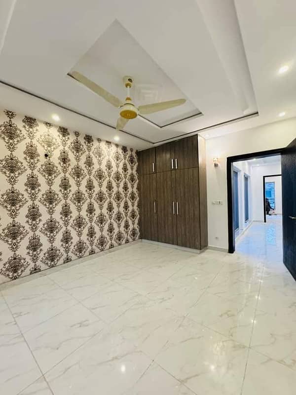 10 Marla Upper Portion For Rent In Green City Lahore 3