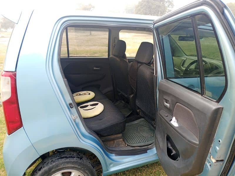 Suzuki Wagon R FX (Limited) 7