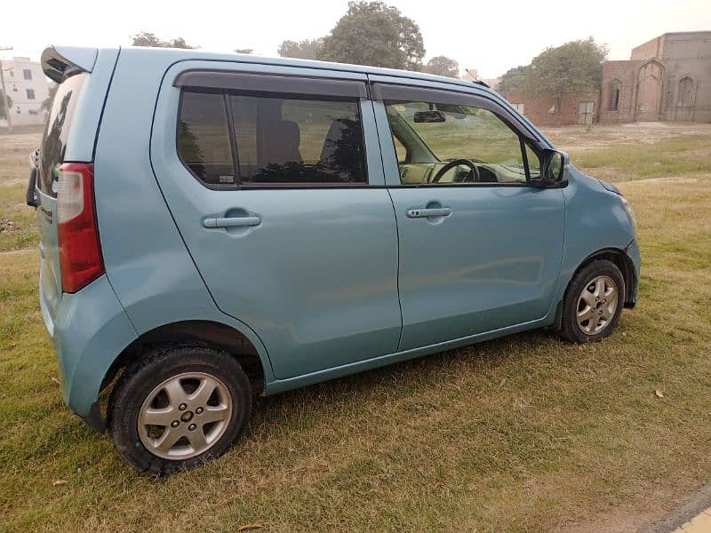 Suzuki Wagon R FX (Limited) 10