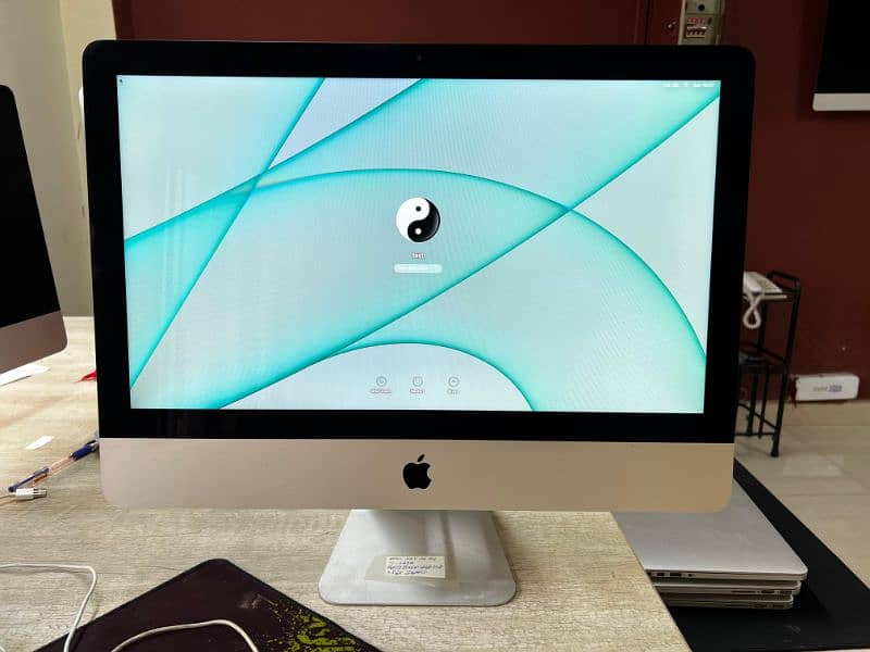 IMACS  2019 model , i5 ,21.5 inches, 4k display 3