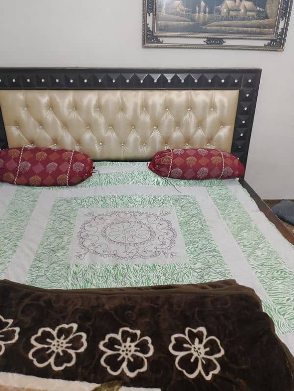 king size bed with mattress 2