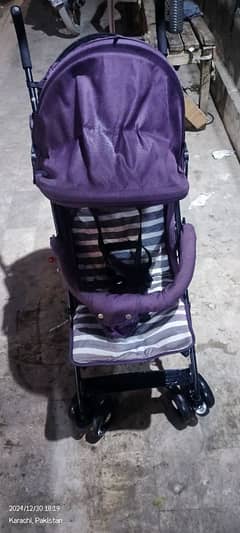 Selling Pram few months used only