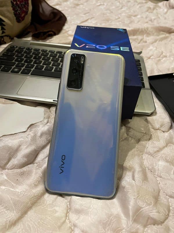 Vivo v20SE indisplay fingerprint 13